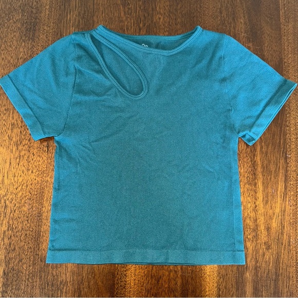 Aura Tops - Aura Crop Top Blue Green Stretch Asymmetrical Neck Cut Out Short Sleeve M/L